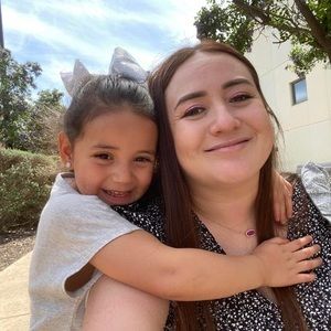 Meet your Posher, Dina